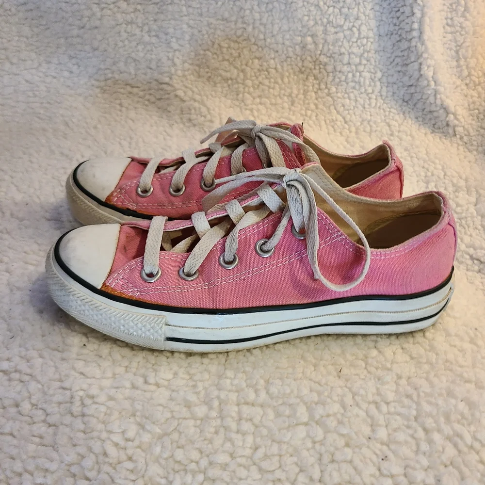 Converse All⭐Star pink low sneakers